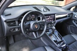
										Porsche Macan T full									