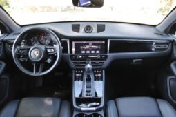 
										Porsche Macan T full									
