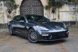 
										Porsche Panamera 4 E-Hybrid Sport Turismo full									