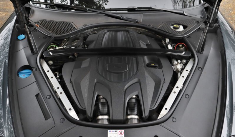 
								Porsche Panamera 4 E-Hybrid Sport Turismo full									