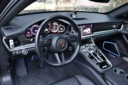 
										Porsche Panamera 4 E-Hybrid Sport Turismo full									