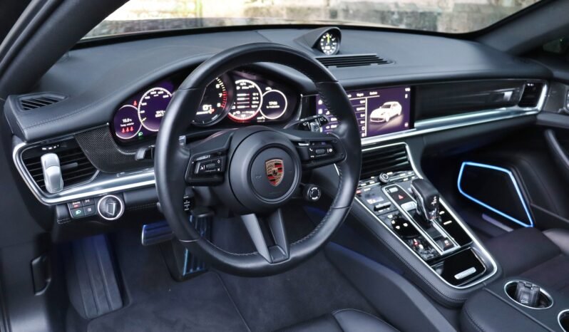 
								Porsche Panamera 4 E-Hybrid Sport Turismo full									