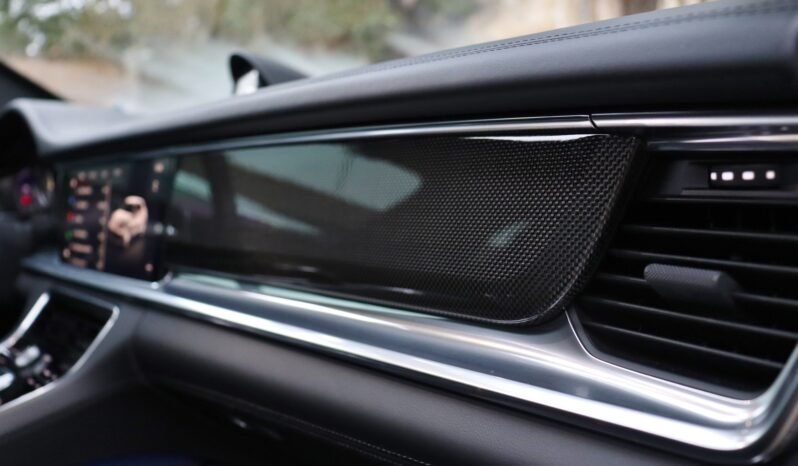 
								Porsche Panamera 4 E-Hybrid Sport Turismo full									