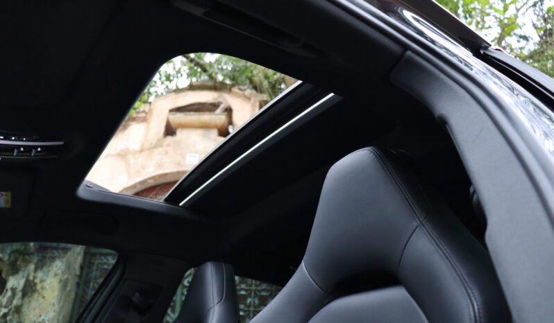 
								Porsche Panamera 4 E-Hybrid Sport Turismo full									