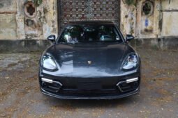 
										Porsche Panamera 4 E-Hybrid Sport Turismo full									