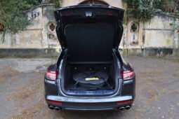 
										Porsche Panamera 4 E-Hybrid Sport Turismo full									