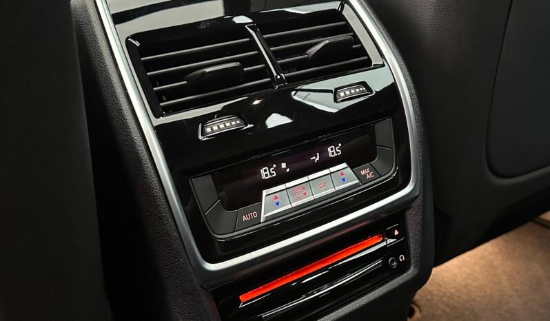 
								BMW X5 xDrive30d M Sport full									