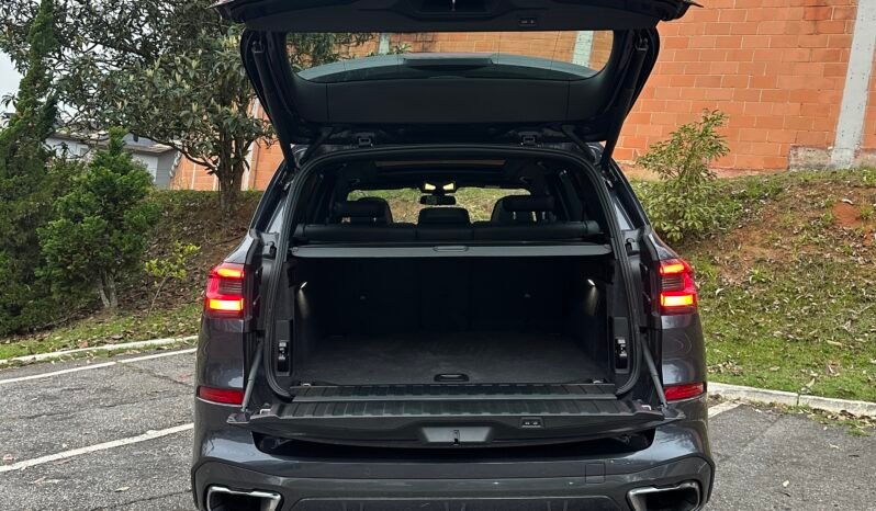 
								BMW X5 xDrive30d M Sport full									